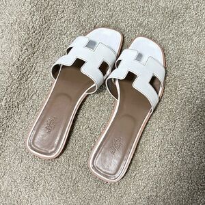 Hermes knockoff Chic White and Tan Women's Slide Sandals